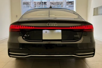 Audi A7 45 TFSI quattro S line Package, 2025