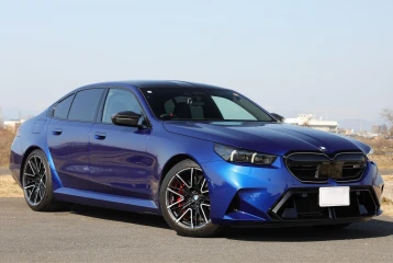 BMW M5 , 2025