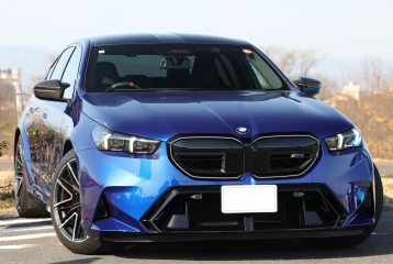 BMW M5 , 2025