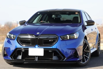 BMW M5 , 2025