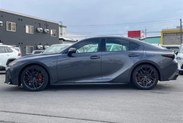 Lexus IS 500 F Sport Performance, 2024