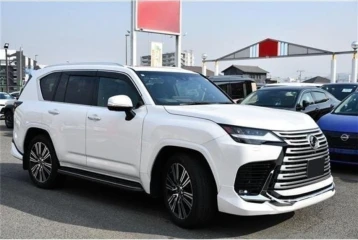 Lexus LX 600 7-seater, 2023