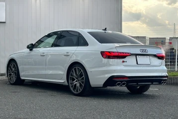 Audi S4 , 2024