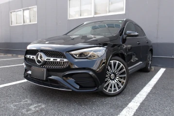 Mercedes GLA-class GLA 180 BSG AMG Line Package, 2024