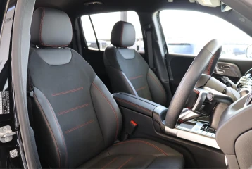 Mercedes GLB-class GLB 200 d 4MATIC AMG Line Package, 2024