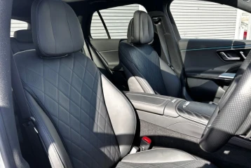 Mercedes E-class E 200 Avantgarde AMG Line Package, 2025