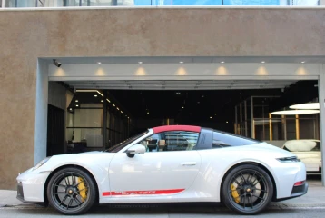 Porsche 911 PDK Carrera 4 GTS Targa, 2025