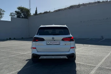 BMW X5 M60i, 2024