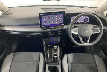 Volkswagen Golf Variant  eTSI Style, 2025