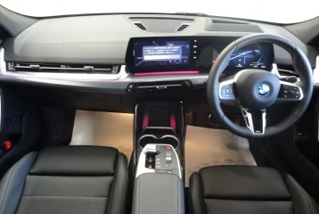 BMW iX2 xDrive 30 M Sport, 2024