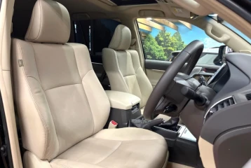 Toyota Land Cruiser Prado TX L Package, 2023