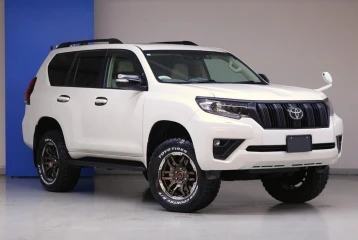 Toyota Land Cruiser Prado TX L Package, 2023