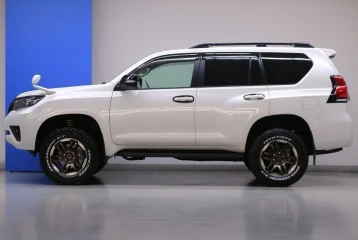 Toyota Land Cruiser Prado TX L Package, 2023