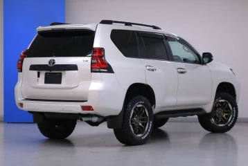 Toyota Land Cruiser Prado TX L Package, 2023