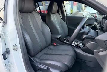 Peugeot 208 e-208 GT, 2025