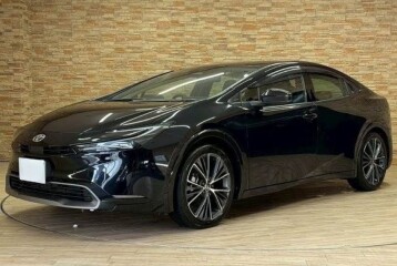 Toyota Prius Z, 2025