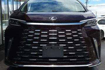 Lexus LM 500h Version L, 2025