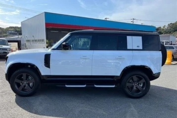 Land Rover Defender D300 X-Dynamic HSE, 2024