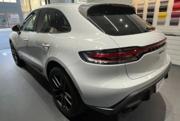 Porsche Macan T, 2023