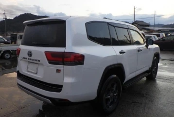 Toyota Land Cruiser 300 GR Sports, 2023