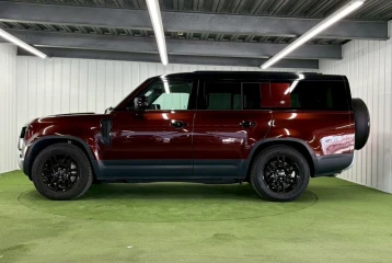 Land Rover Defender D300 SE, 2023