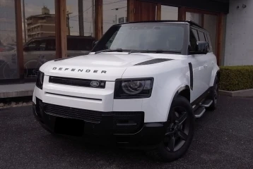 Land Rover Defender D300 X-Dynamic SE, 2023