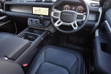 Land Rover Defender D300 X-Dynamic SE, 2023