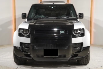 Land Rover Defender D300, 2023