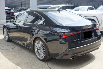 Lexus IS 300h Version L, 2022, 2022