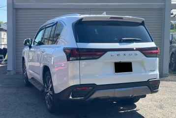 Lexus LX 600 7-seater, 2024