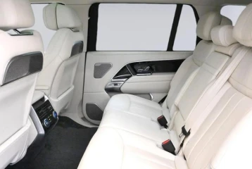 Land Rover Range Rover D350 Autobiography Long Wheelbase, 2024