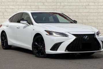 Lexus ES 300h F Sport, 2023
