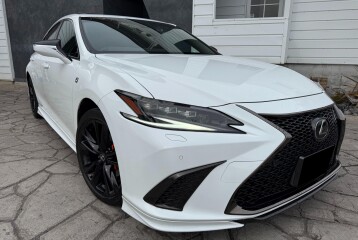 Lexus ES 300h Version L, 2024