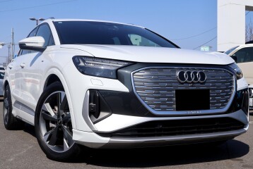 Audi Q4 e-tron 40 S line, 2023