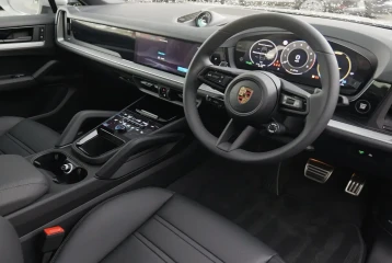 Porsche Cayenne Coupe S, 2025