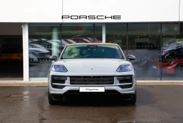 Porsche Cayenne Coupe Turbo E-Hybrid GT Package, 2026