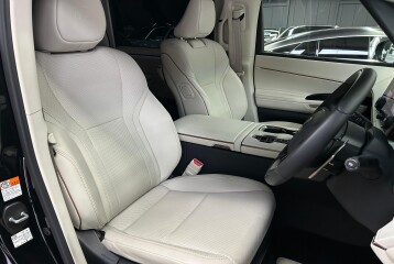 Lexus LM 500h Version L, 2025