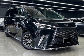 Lexus LM 500h Version L, 2025
