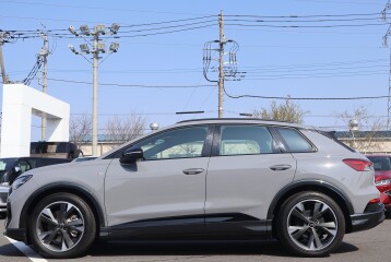 Audi Q4 e-tron 45 S Line, 2025