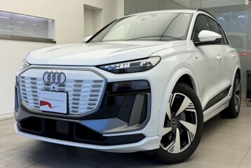 Audi Q6 e-tron , 2025