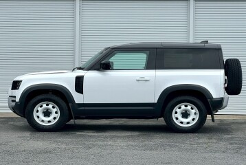 Land Rover Defender , 2023