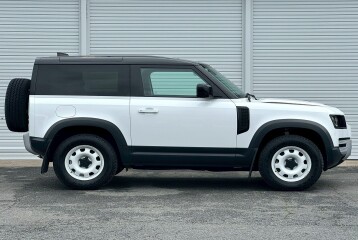 Land Rover Defender , 2023