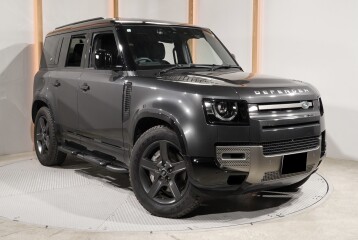 Land Rover Defender D300 X-Dynamic SE, 2024