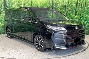 Toyota Noah SZ, 2023