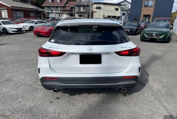 Mercedes GLA-class , 2023