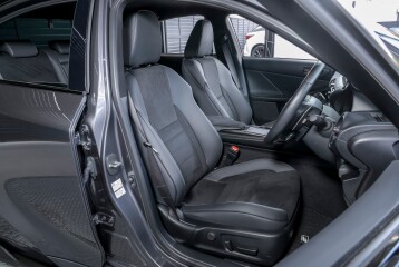 Lexus IS 300h F Sport, 2023