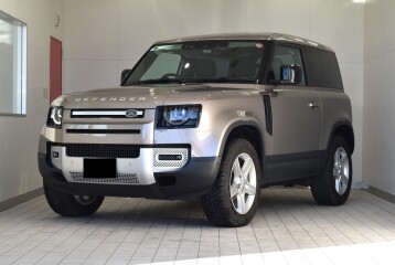 Land Rover Defender P300, 2023