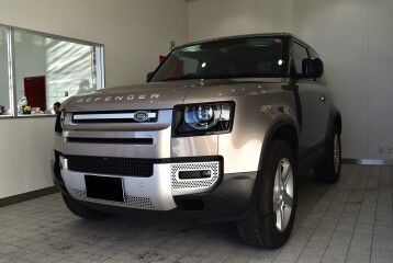 Land Rover Defender P300, 2023