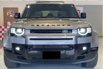 Land Rover Defender D300, 2023