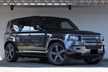 Land Rover Defender P525, 2023